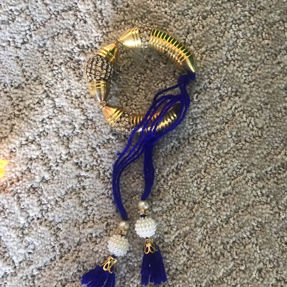 Bracelets - Picture 4 of 4